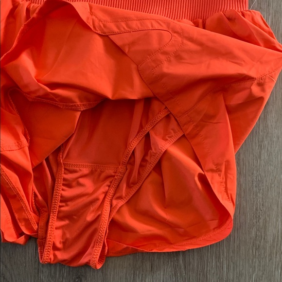 FP MOVEMENT Carpe Diem Shorts NWT Scarlet Flame Orange - Picture 10 of 11